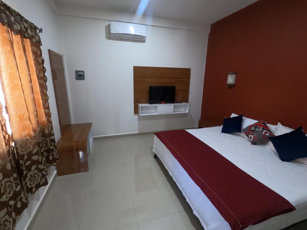 Hotel Margarita בקאלאר מראה חיצוני תמונה